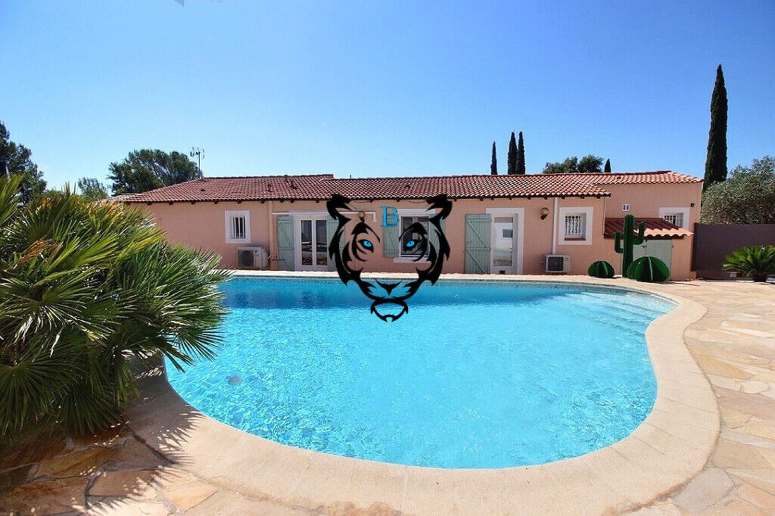 Casa a Ecarts, Roquebrune-sur-Argens, Francia 1 - 18392121