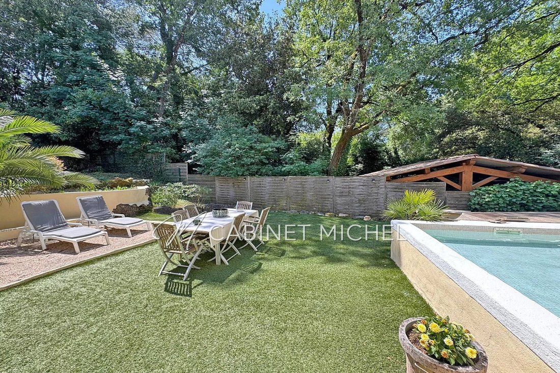 Villa in Nord, Roquefort-les-Pins, France 2 - 18391851