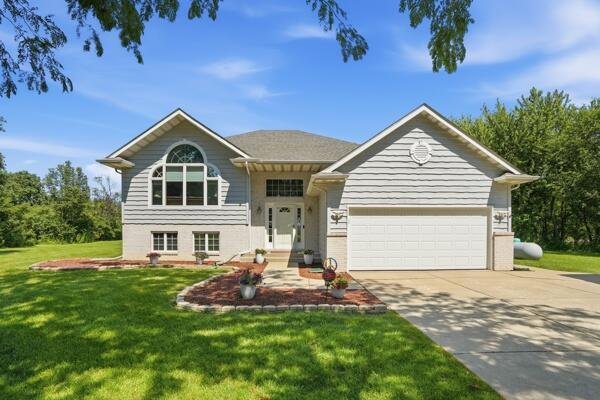 Cedar Lake, Indiana, United States 1 - 18392444