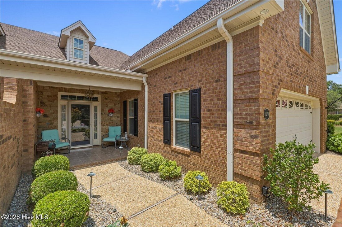 Townhouse in Northwest, North Carolina, United States 4 - 18391366