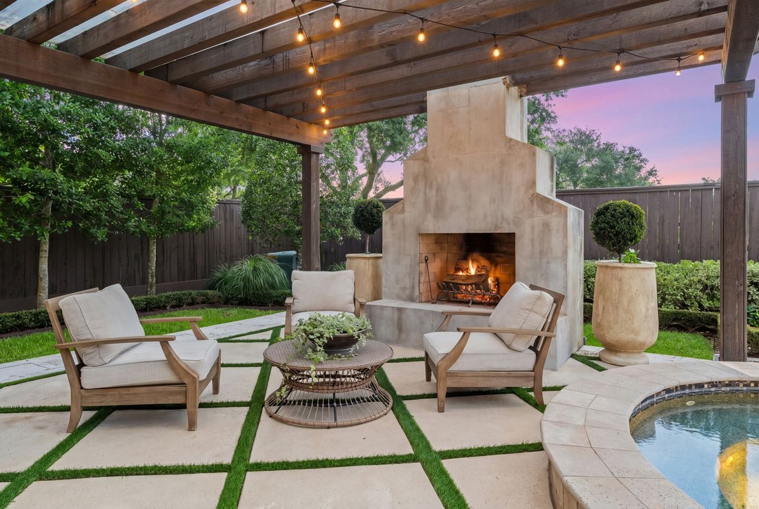 House in Friendswood, Texas, United States 3 - 18393688