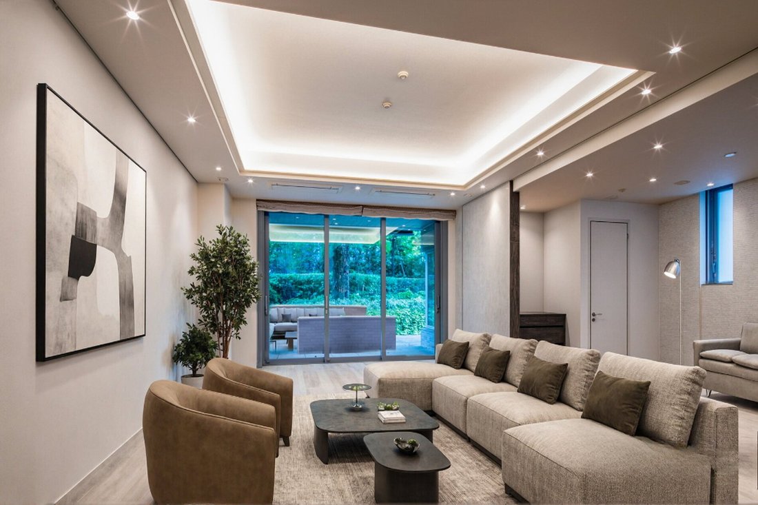Condo in Chiyoda City, Tokyo, Japan 2 - 17999149