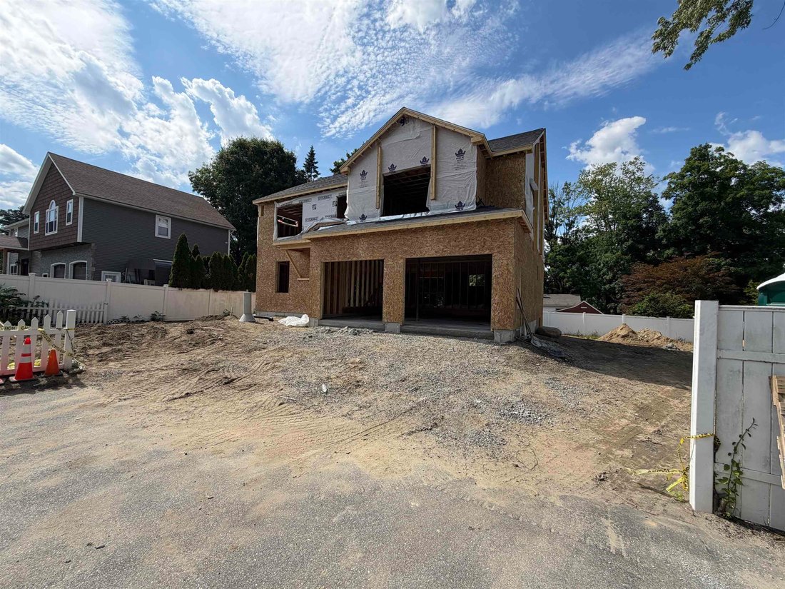 House in Nashua, New Hampshire, United States 4 - 18395453