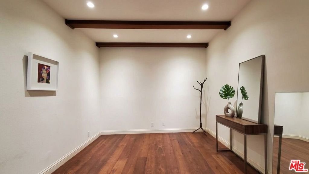 Beverly Hills, California, United States 3 - 18392197