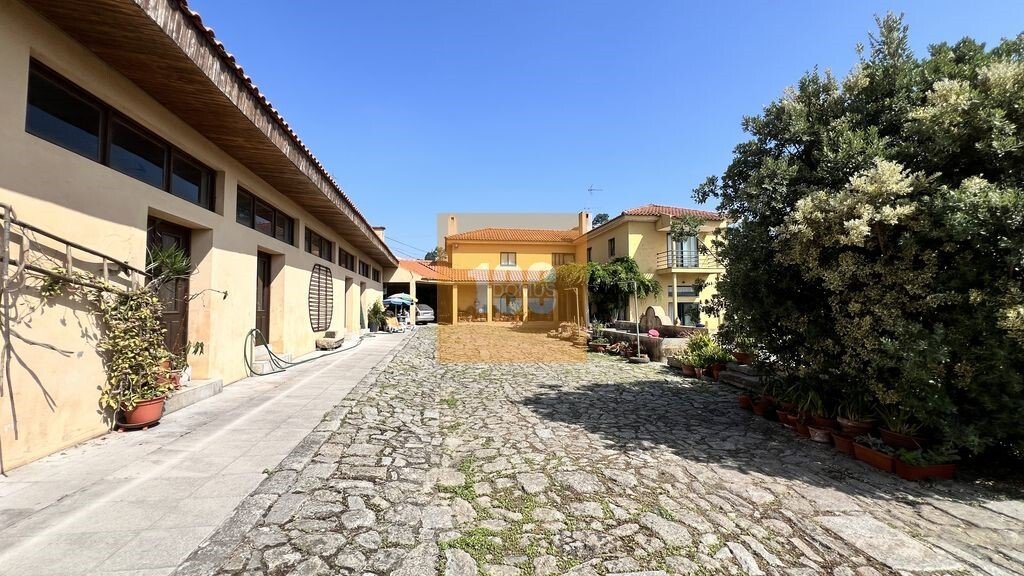 Finca in Pedroso e Seixezelo, Porto District, Portugal 1 - 18393114