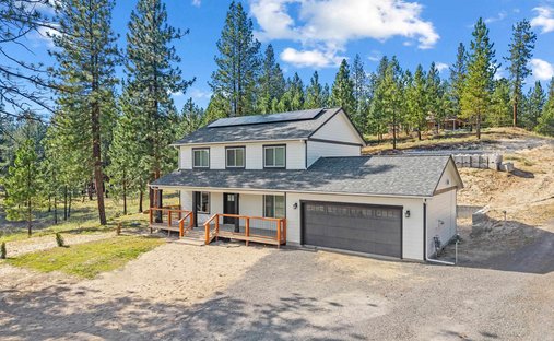 House in Kettle Falls, Washington, United States 1