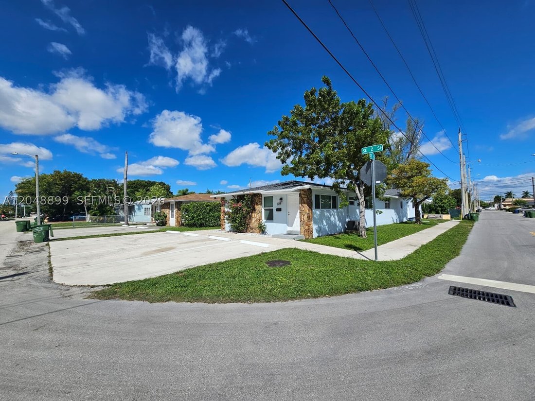 House in Hallandale Beach, Florida, United States 1 - 18396106