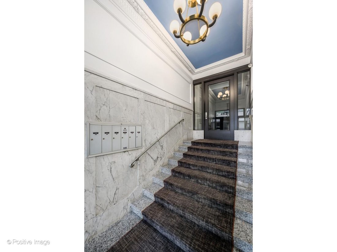 Condo in Chicago, Illinois, United States 3 - 18393061