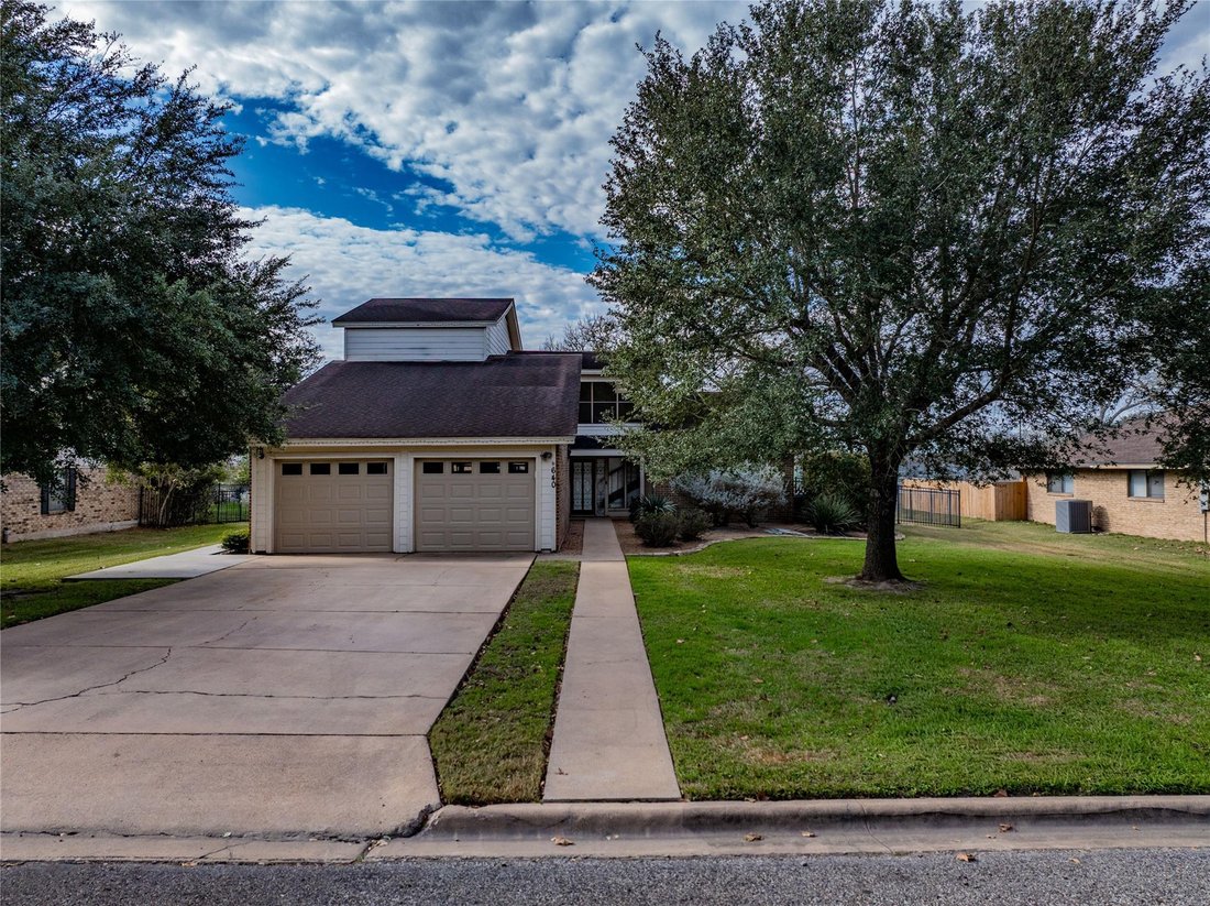 House in La Grange, Texas, United States 3 - 18391346