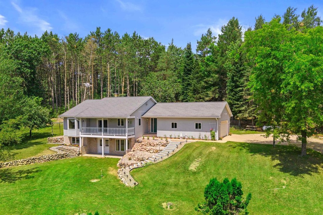 House in Amherst, Wisconsin, United States 1 - 18394294