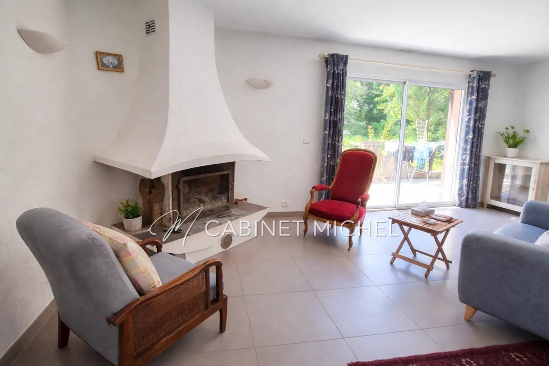 Villa in Nord, Roquefort-les-Pins, France 5 - 18391627