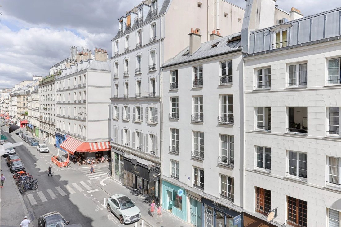 Apartment in Odéon, Paris 6e Arrondissement, Paris 1 - 18392127