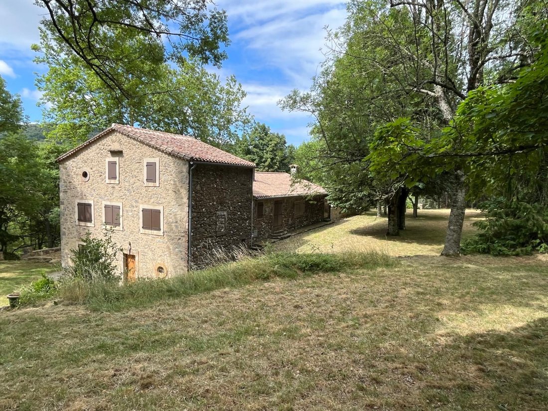 Estate in Villardebelle, Occitania, France 5 - 18392156
