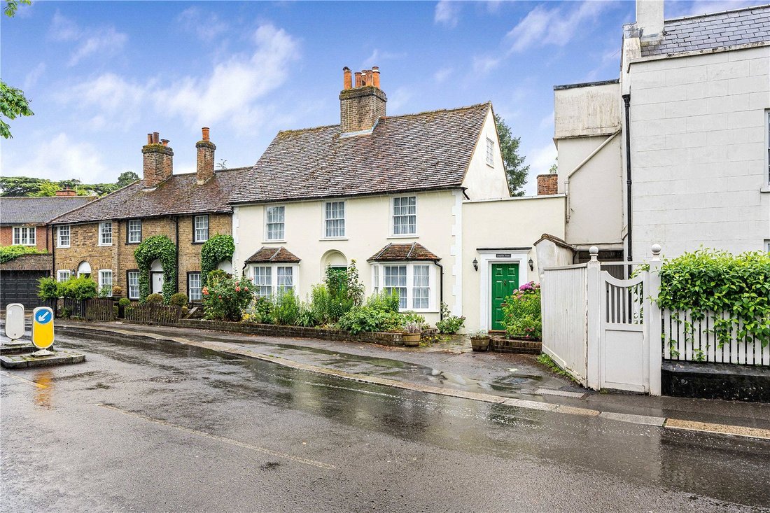 House in Hadley Common, Barnet, England 1 - 18394190