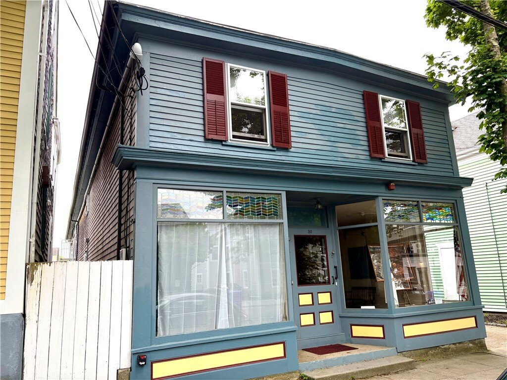 Bristol, Rhode Island, United States 2 - 18395068
