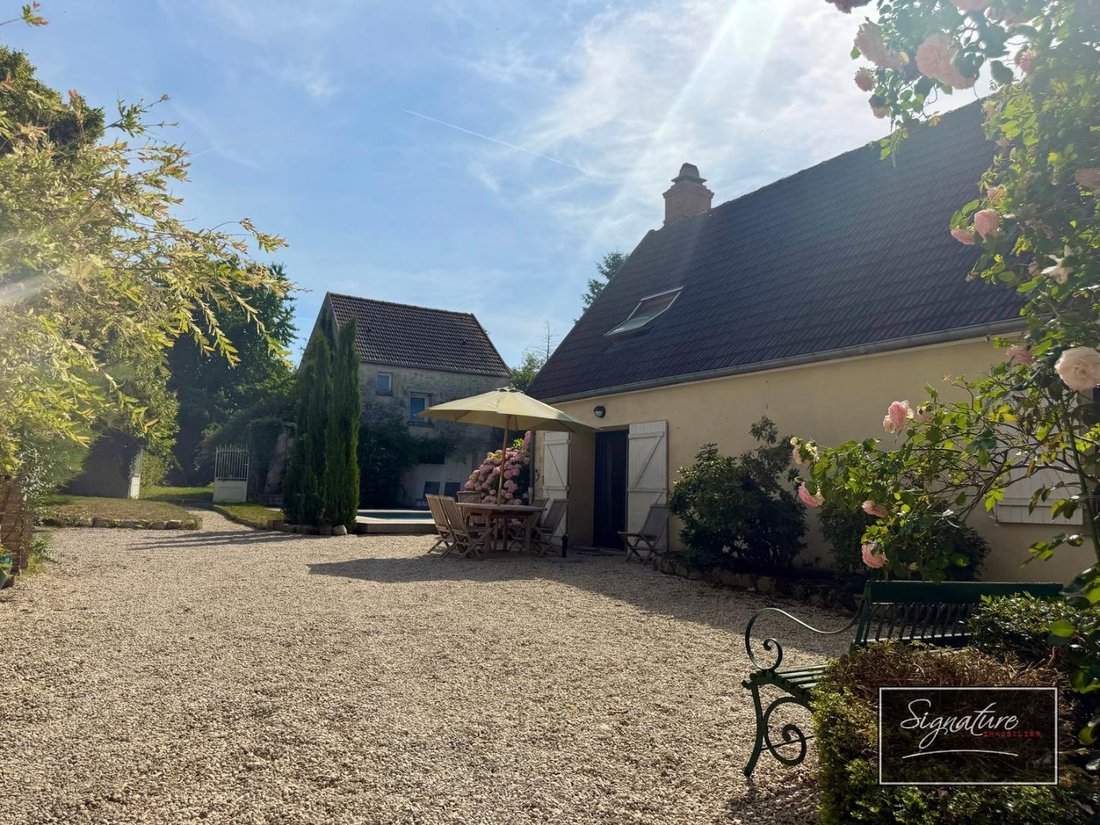 House in Senlis, Hauts-de-France, France 1 - 18392093