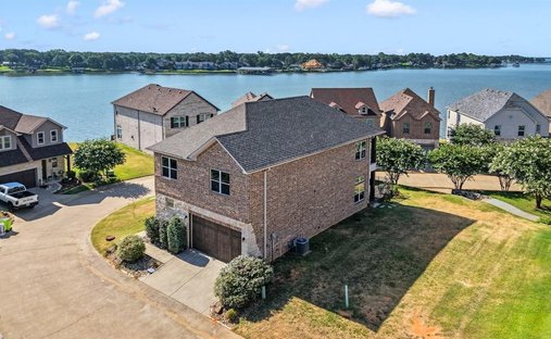 House in Gun Barrel City, Texas, United States 1