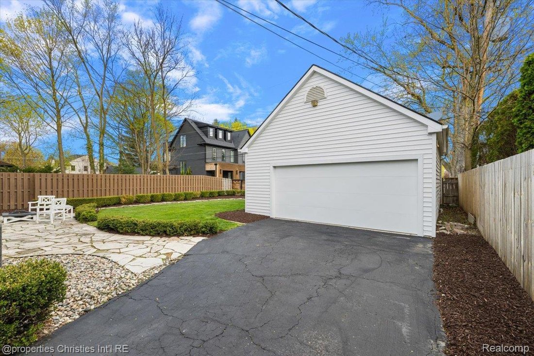 House in Birmingham, Michigan, United States 5 - 18393027