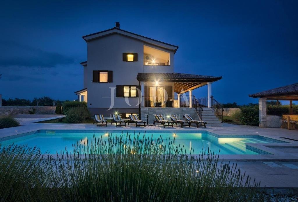 House in Svetvincenat, Istria County, Croatia 2 - 18396705
