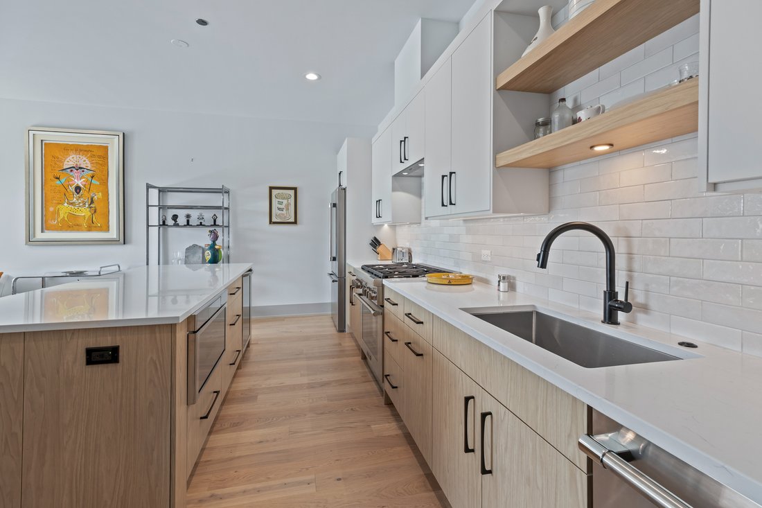 Condo in Chicago, Illinois, United States 4 - 18391646