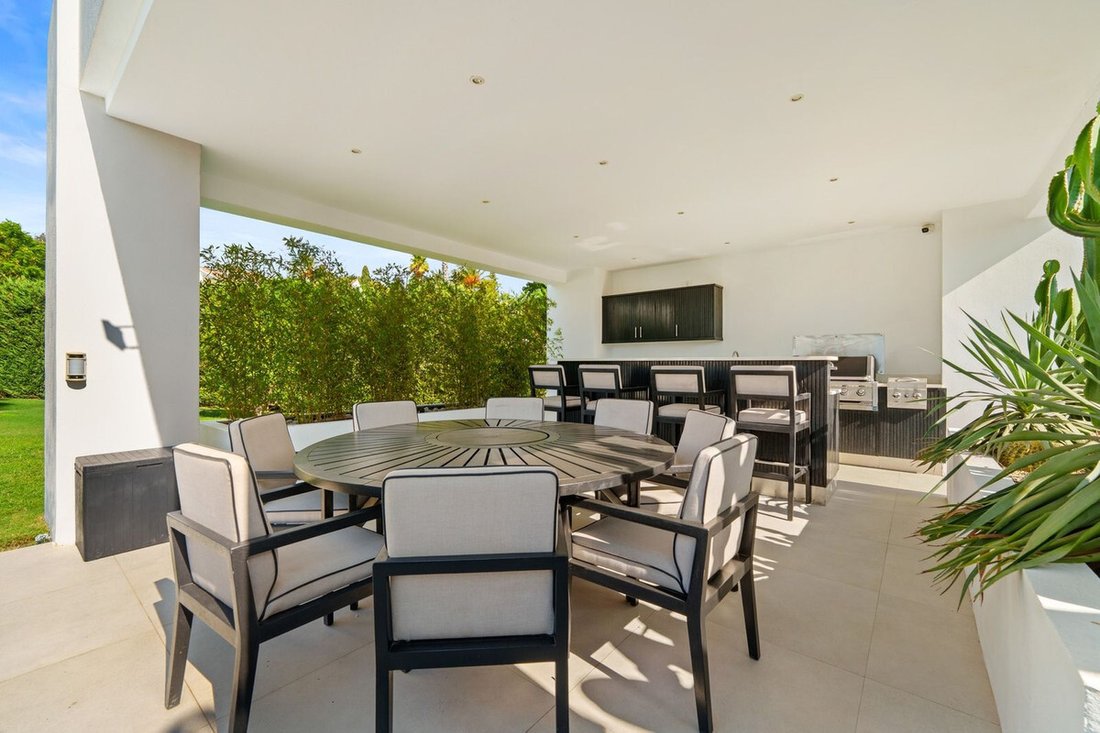House in La Quinta, Benahavis, Andalusia 5 - 18393658