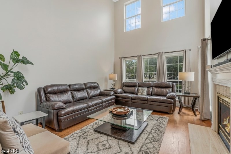 Condo in Bridgewater Township, New Jersey, United States 4 - 18350866
