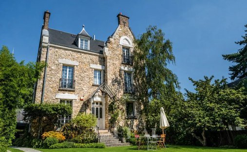 House in Clagny-Glatigny, Versailles, France 1