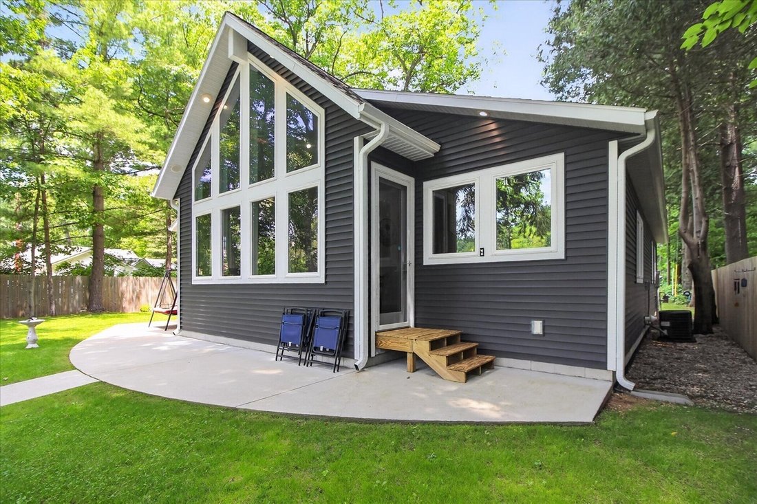 House in Howard City, Michigan, United States 2 - 18396002