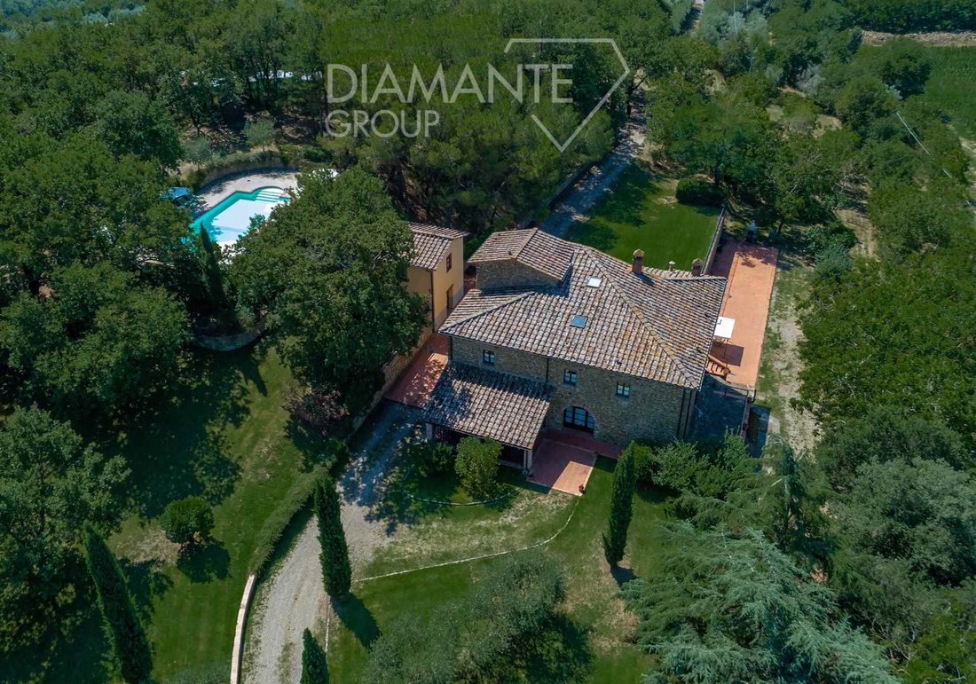 Farm Ranch in Bucine, Tuscany, Italy 1 - 18396765