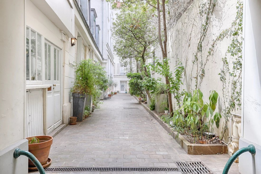 Apartment in Odéon, Paris 6e Arrondissement, Paris 2 - 18392127