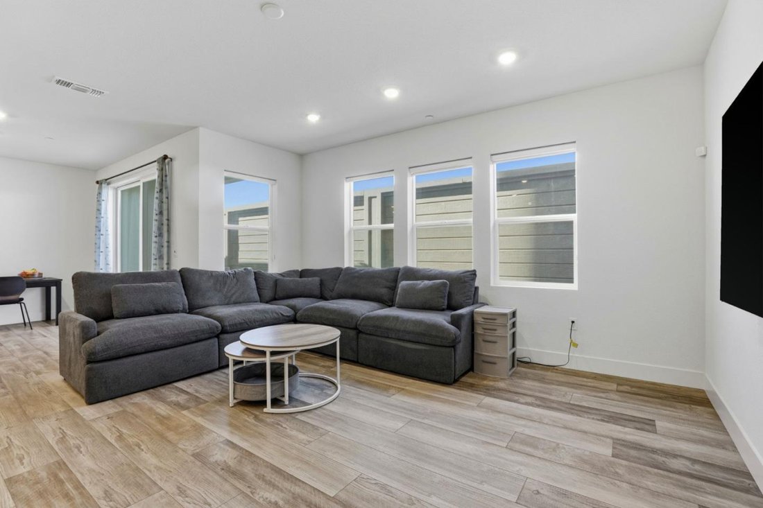 Townhouse in Dublin, California, United States 3 - 18390454