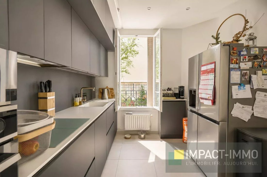 Apartment in Hôtel de Ville, Courbevoie, France 5 - 18393093