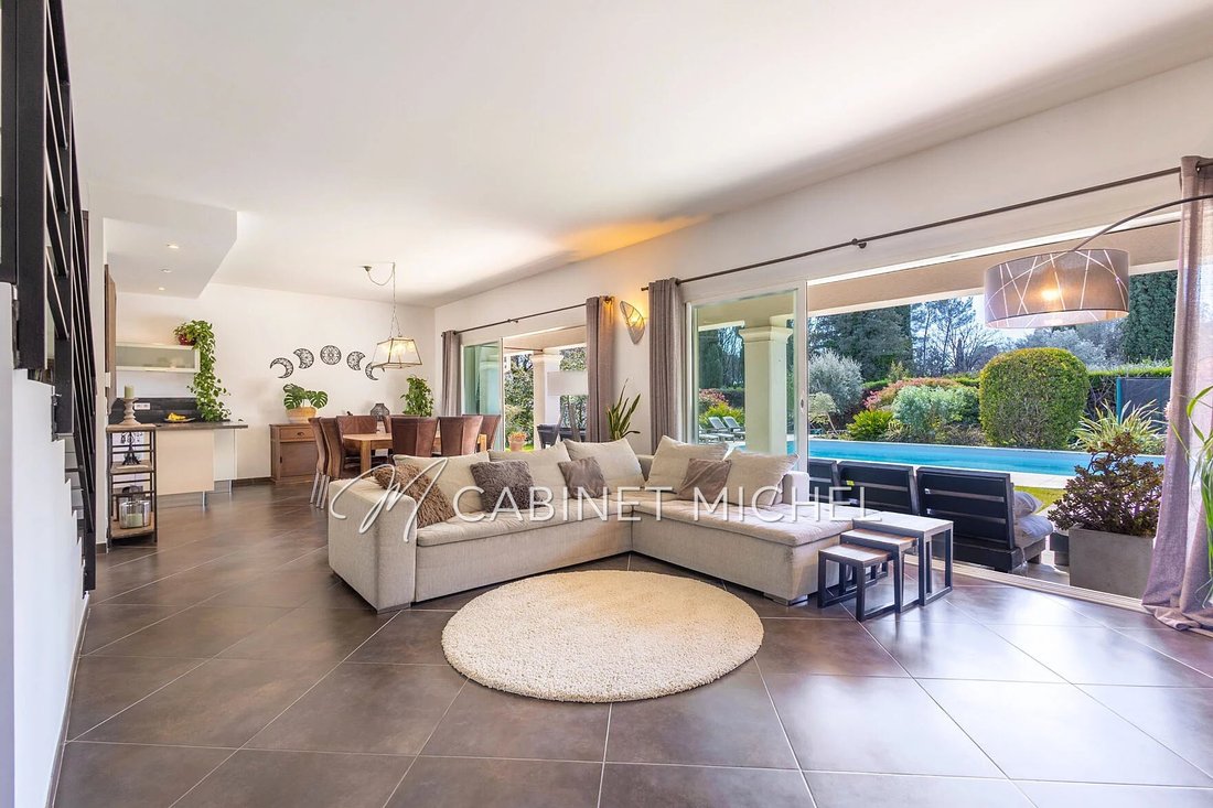 Villa in Nord, Roquefort-les-Pins, France 5 - 18391971