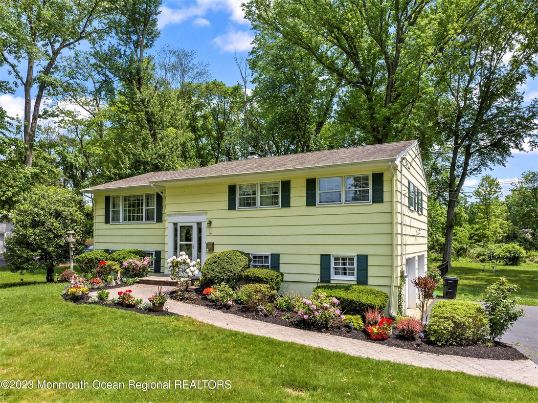 House in Lincroft, New Jersey, United States 3 - 18390834