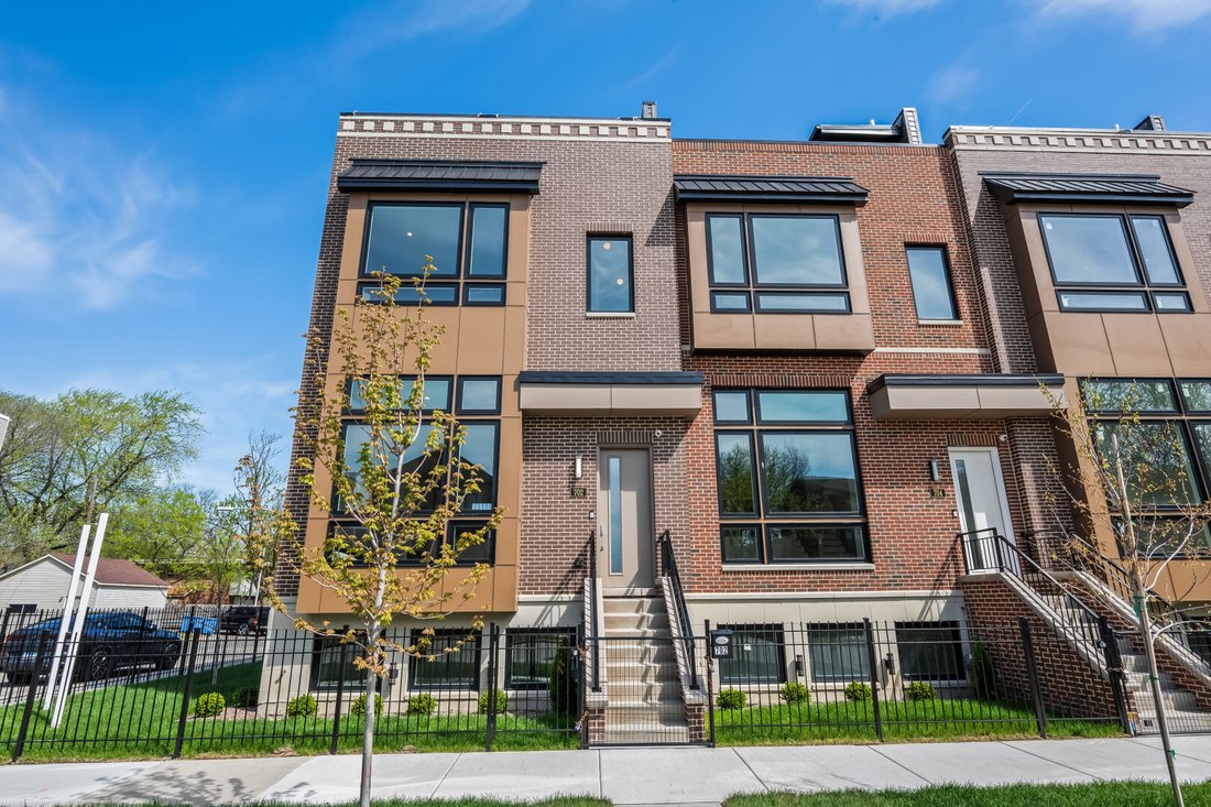 House in Chicago, Illinois, United States 1 - 18394685