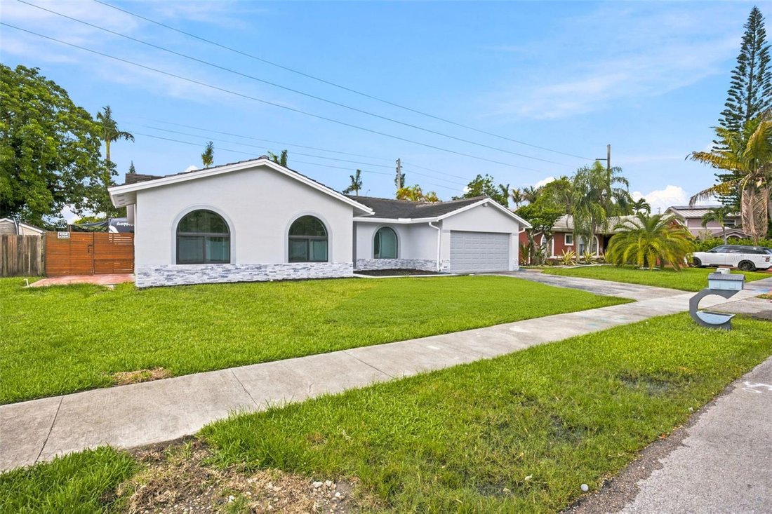 House in West Miami, Florida, United States 5 - 18395067