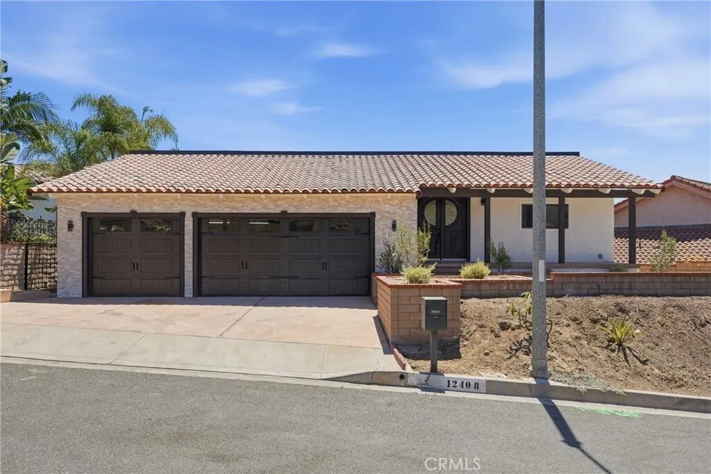House in Whittier, California, United States 3 - 18396120