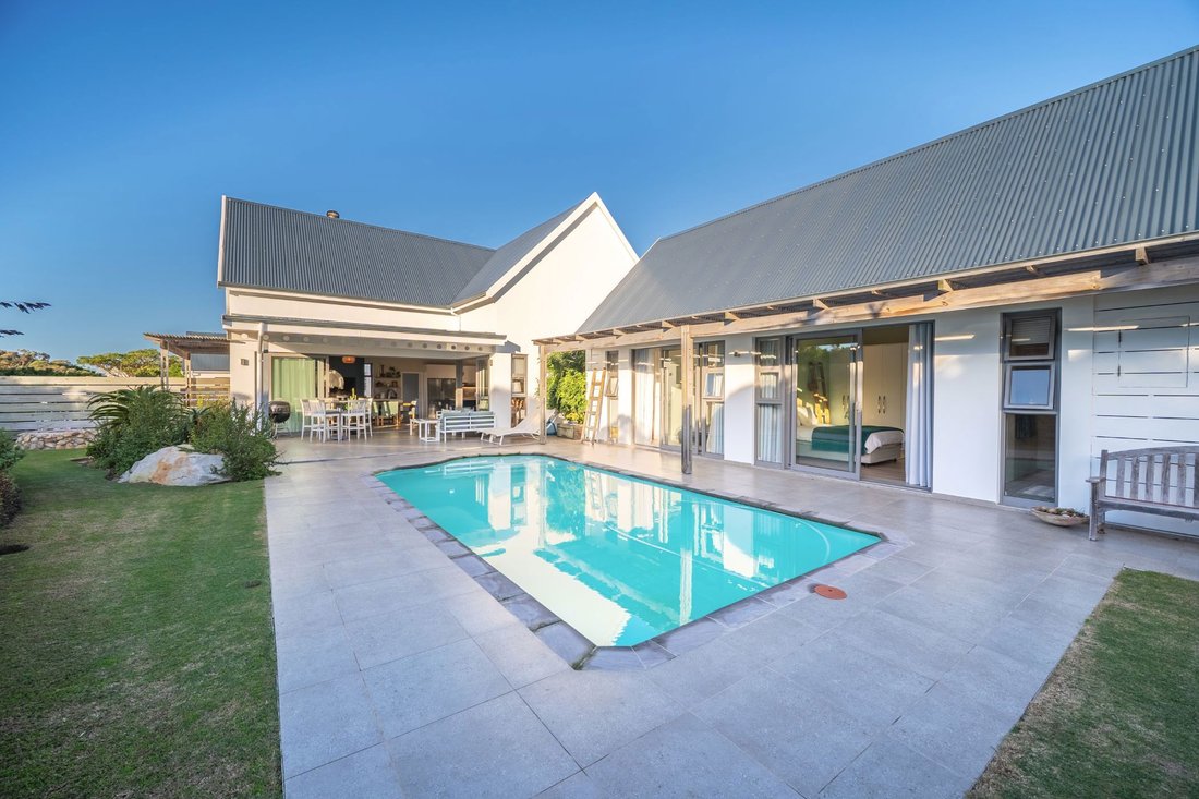House in Saint Francis Links, Eastern Cape, South Africa 3 - 18394129