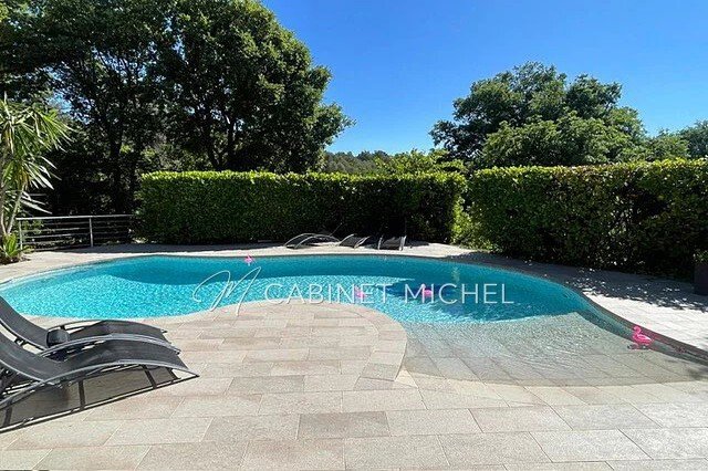 Villa in Nord, Roquefort-les-Pins, France 2 - 18391829