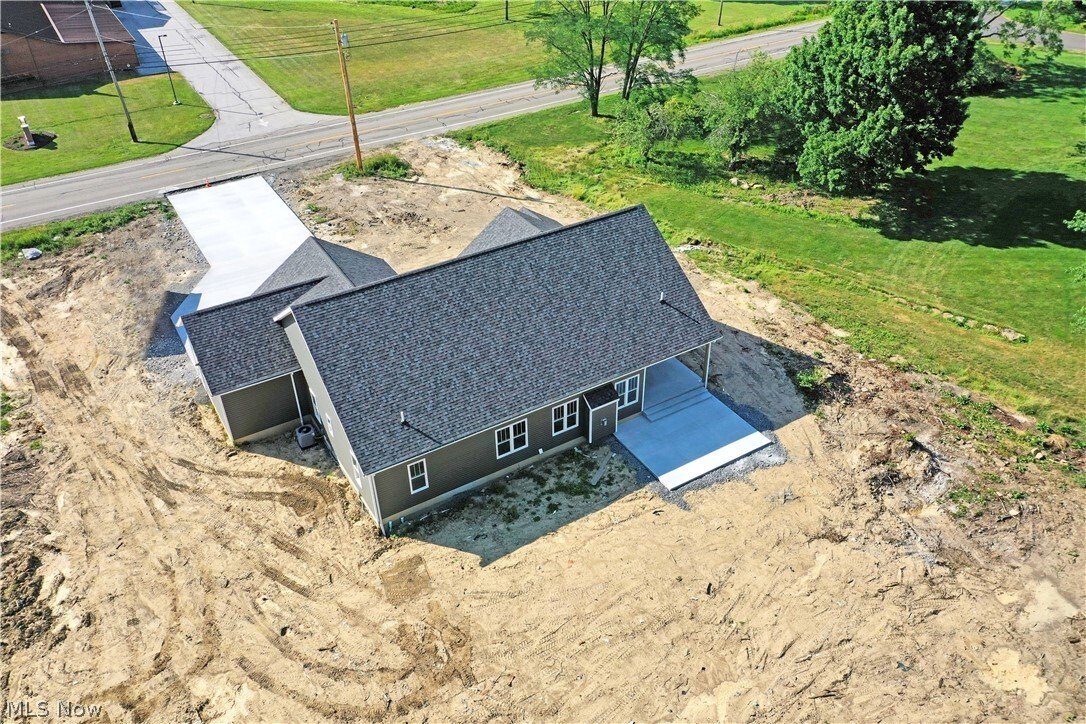 House in Cortland, Ohio, United States 4 - 18395420
