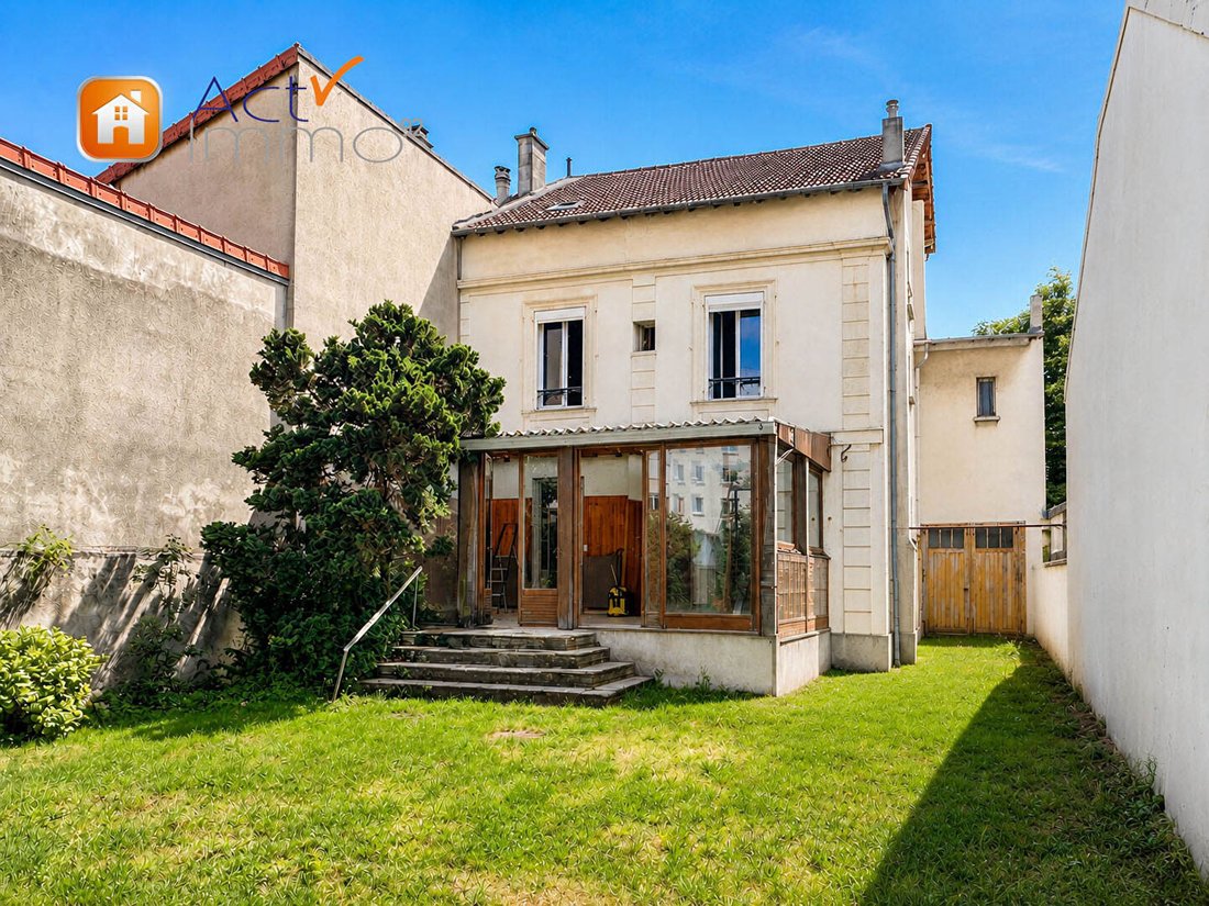House in Bois-Colombes, Ile-de-France, France 1 - 18155849