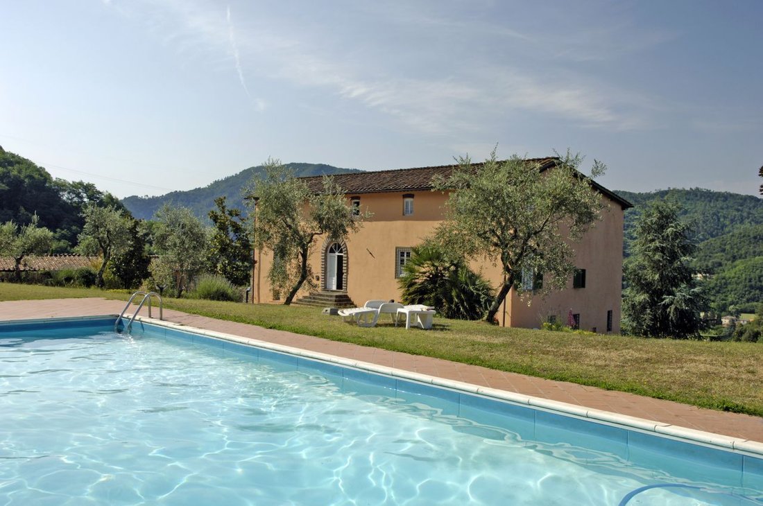 Villa in Area Monte San Quirico - Sant'Alessio, Lucca, Tuscany 3 - 18395293