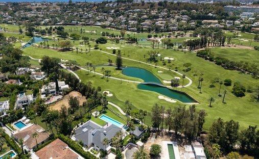 Haus in Nueva Andalucía, Marbella, Spanien 1