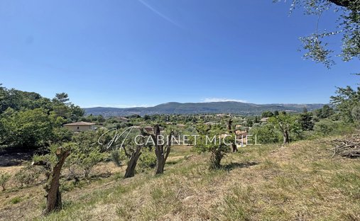 Villa in Les Indes les-Groulles, Mouans-Sartoux, France 1