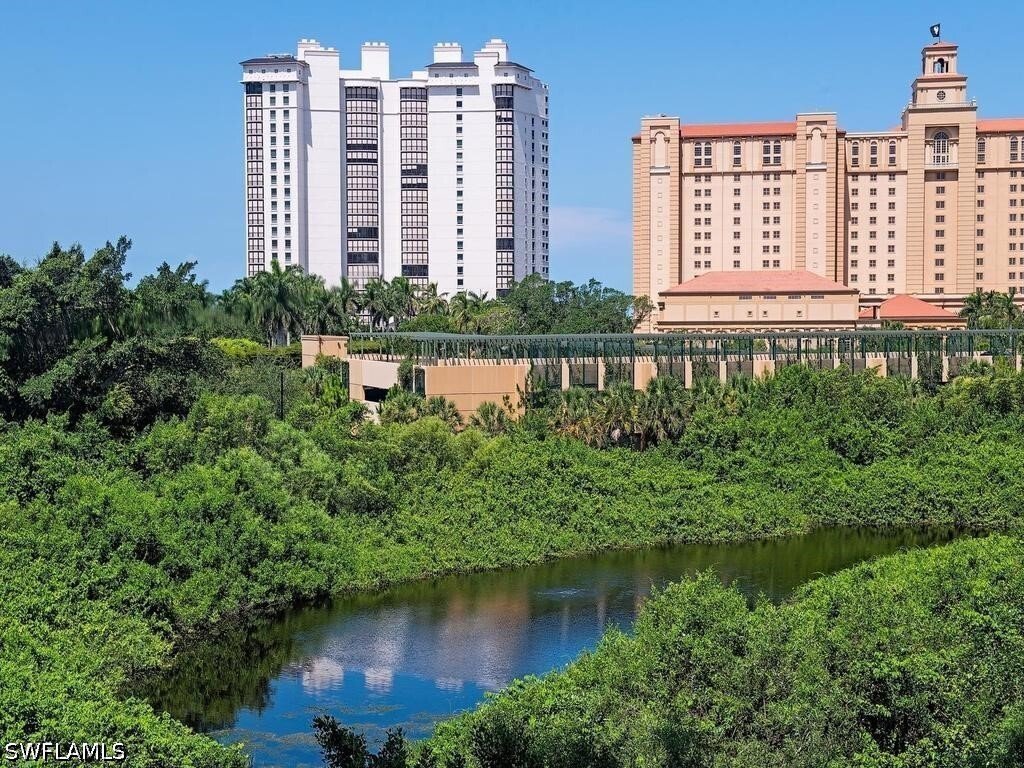 Condo in Naples, Florida, United States 3 - 18395337