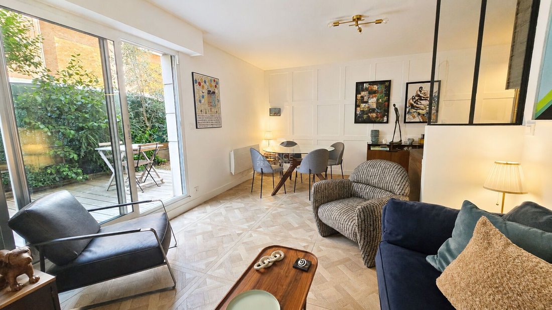 Apartment in Clignancourt-Jules Joffrin, Paris 18e Arrondissement, Paris 1 - 18392144