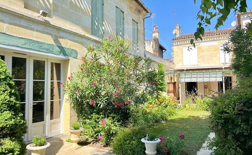 Villa in Libourne, Nouvelle-Aquitaine, France 1