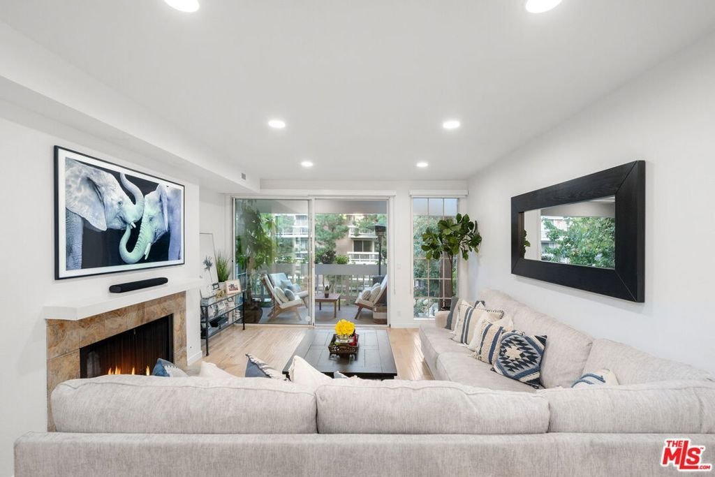 Condo in Marina del Rey, California, United States 2 - 18395388