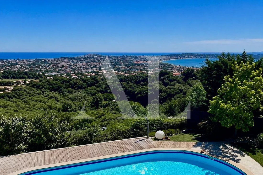 Villa in Gabelle-Courcettes-Les Clos, Vallauris, France 3 - 18392692
