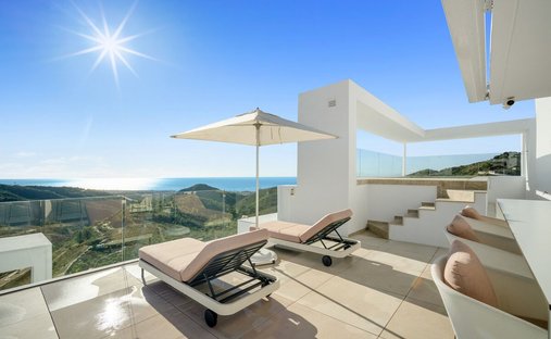 Penthouse in Ojen, Andalusia, Spain 1